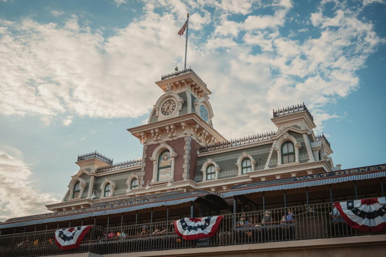 Your Guide to the Disneyland Railroad